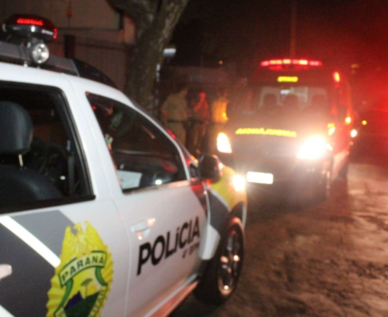 Jovem Que Pilotava Moto Baleado E Levado Por Amigo Ao Hospital Em