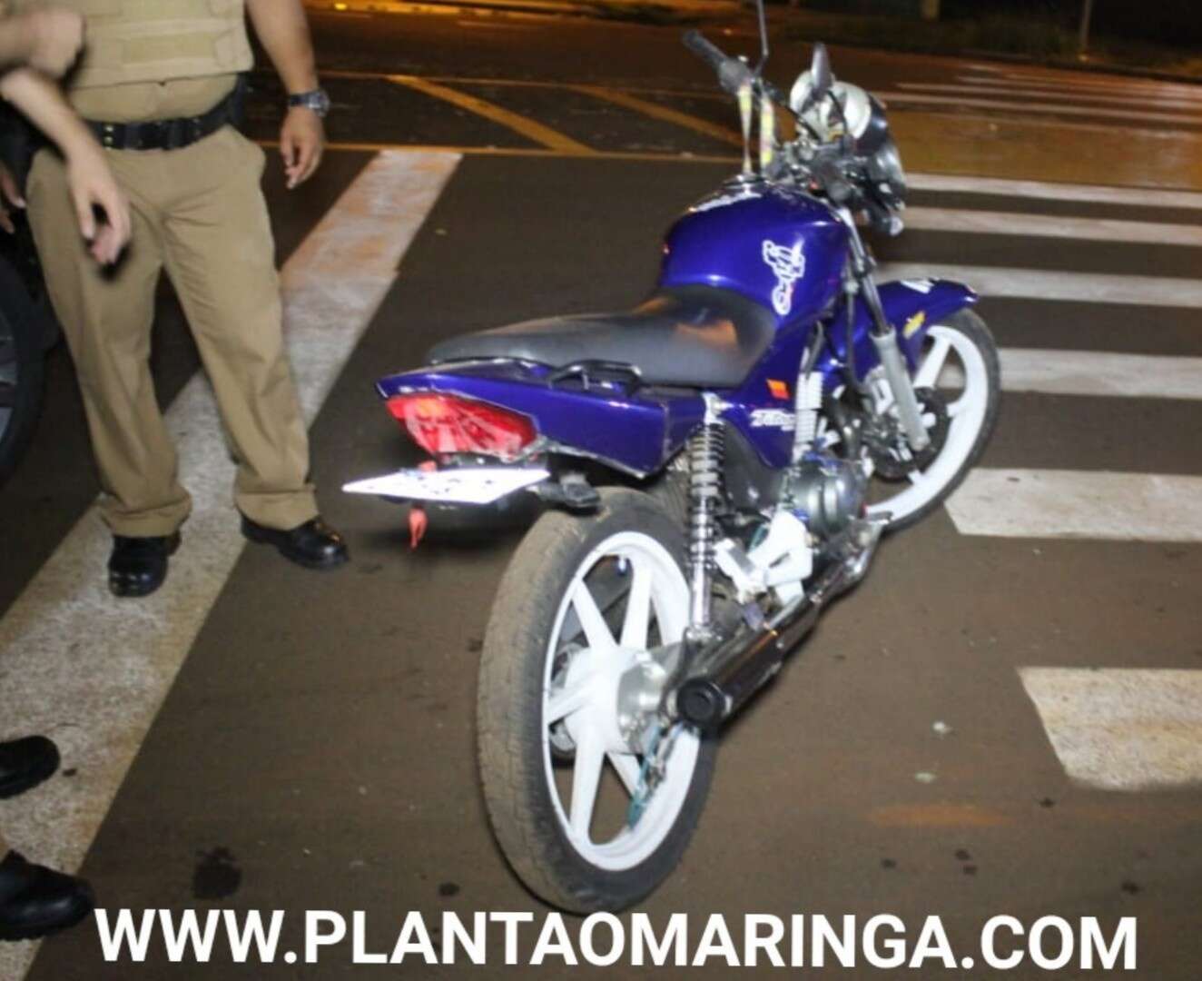 Motociclista embriagado é preso após acelerar moto para fazer graça na