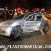 Fotos de Acidente deixa três feridos e carro destruído no centro de Maringá