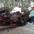 Fotos de Acidente entre duas carretas e um ônibus deixa ao menos três pessoas mortas e 16 feridos