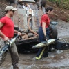 Fotos de Acidente faz carro voar, cerca de 30 metros e cair dentro de rio em Maringá