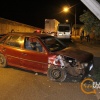 Fotos de Após derrubar poste condutor abandona carro em Maringá