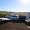 Fotos de Avião com 2 tripulantes faz pouso forçado próximo ao contorno sul em Maringá