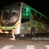 Fotos de Câmera de ônibus registra momento de acidente que deixou motociclista em estado grave em Maringá