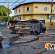 Fotos de Câmera de segurança registra acidente que deixou quatro pessoas feridas em Maringá