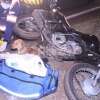 Fotos de Cão se deita ao lado de motociclista e faz companhia à vítima durante o resgate, em Maringá