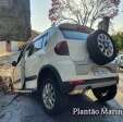 Fotos de Carro derruba muro e invade quintal de residência após acidente em Maringá