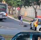 Fotos de Ciclista venezuelano morre após ser atingido por ônibus em Maringá