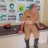 Fotos de Ex-Policial é detido por vestir uniforme da Polícia Rodoviária Estadual para pedir carona