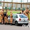 Fotos de Vídeo mostra carro capotando após bater em veículo estacionado em Maringá