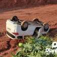 Fotos de Idosa de 67 anos fica ferida após capotamento na rodovia PR-323