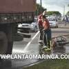 Fotos de Motociclista tem perna esmagada ao bater em caminhão em Maringá