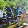 Fotos de Motorista capota carro e derruba poste após acidente em Maringá