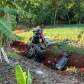 Fotos de Motorista é socorrido com ferimentos graves após perder controle e capotar veículo