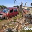 Fotos de Motorista perde controle do carro e derruba muro de residência em Maringá