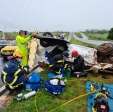 Fotos de Mulher é socorrida por helicóptero após capotamento na rodovia BR-376