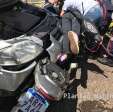 Fotos de Mulher fica com pé preso em ferragens após acidente entre moto e carro, em Maringá