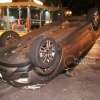 Fotos de Mulher fica ferida ao capotar carro no centro de Maringá