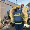 Fotos de Mulher perde controle da direção e derruba muro de residência em Maringá