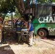 Fotos de Ônibus adesivado com logo da chapecoense sofre acidente em Maringá-pr