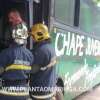 Fotos de Ônibus adesivado com logo da chapecoense sofre acidente em Maringá-pr