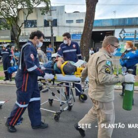 Fotos de Motociclista e pedestre ficam feridos após grave acidente em Maringá