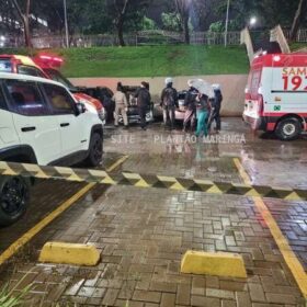 Fotos de Carro com três estudantes cai de estacionamento de faculdade em Maringá