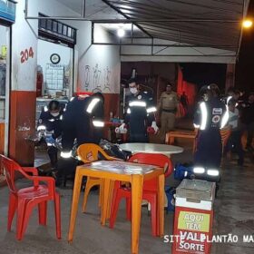 Fotos de Homem suspeito de furto morre ao cortar perna em balcão de vidro em Maringá