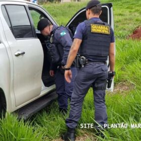 Fotos de Perseguição termina em acidente e troca de tiros entre criminoso e agentes da Guarda Civil Municipal de Sarandi