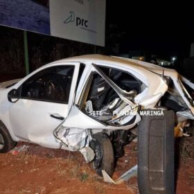 Fotos de Porsche avaliado em mais de R$ 1 milhão é destruído após motorista bater em quatro carros estacionados em Maringá