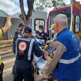 Fotos de Câmera registra motorista invadindo preferencial e deixando motociclista em estado gravíssimo em Maringá