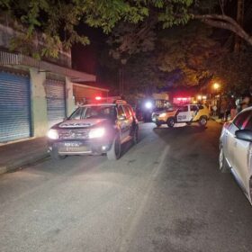 Fotos de Homem de 33 anos é executado por homens encapuzados com 17 tiros em Sarandi