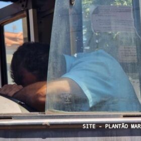 Fotos de Motociclista sofre ferimentos graves após bater de frente com ônibus da TCCC em Maringá