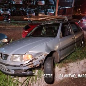 Fotos de Motorista invade contramão e causa grave acidente em Maringá