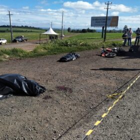 Fotos de Casal morre após grave acidente em rodovia da região