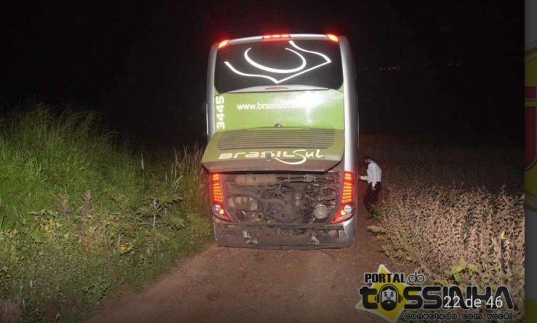 Fotos de Assaltantes de ônibus trocam tiros com a Polícia Militar