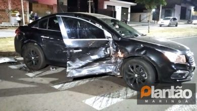 Fotos de Batida entre dois carros deixa mulher ferida, em Maringá