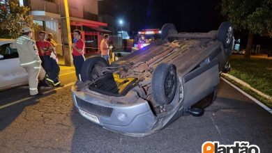 Fotos de Cadeirinha faz criança de 2 anos escapar ilesa de capotamento em Maringá