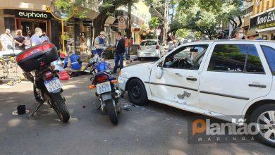 Fotos de Carro avança preferencial e bate em duas motos em Maringá