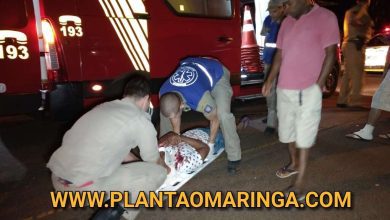 Fotos de Carro bate em moto, invade calçada e atinge parede de residência em Maringá