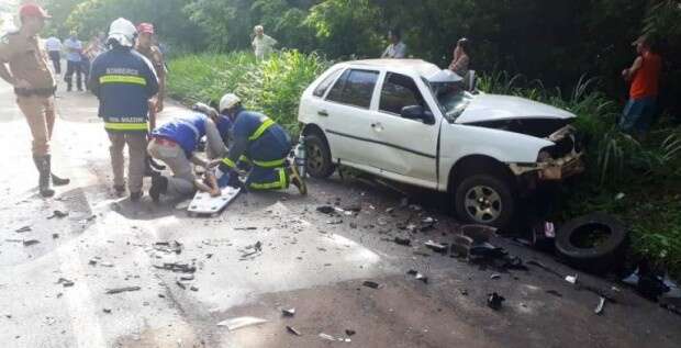 Fotos de Casal morre e criança é socorrida em estado grave, em acidente na PR-323