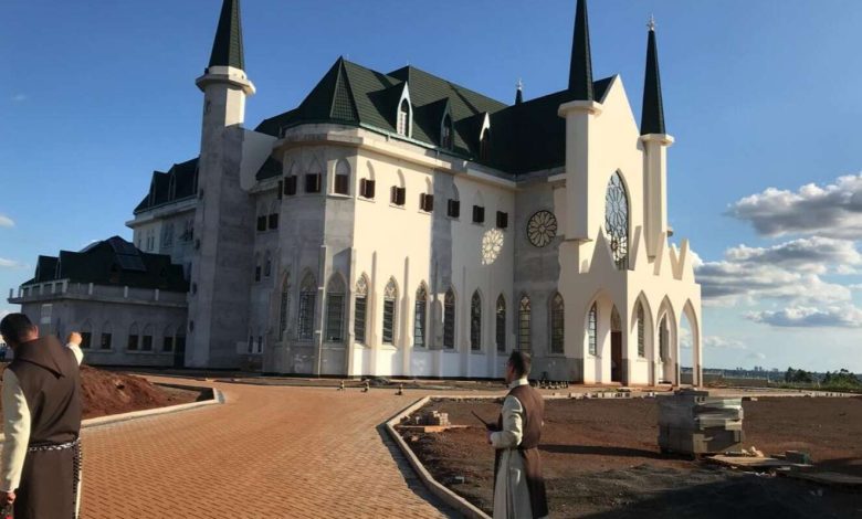 Fotos de Castelo gótico francês dos arautos do evangelho de Maringá abre as portas ao público para a festa da primavera neste final de semana