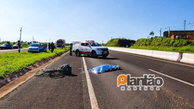 Fotos de Ciclista morre a caminho do trabalho após ser atropelado por caminhão em Maringá