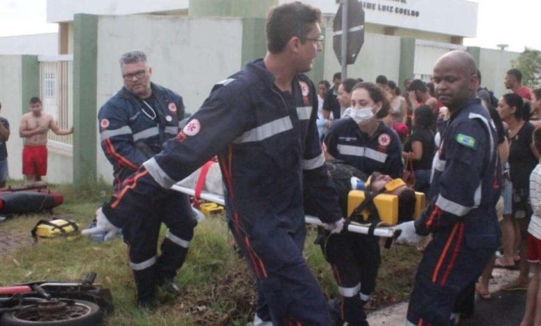 Fotos de Colisão entre motocicletas deixa três feridos em Maringá