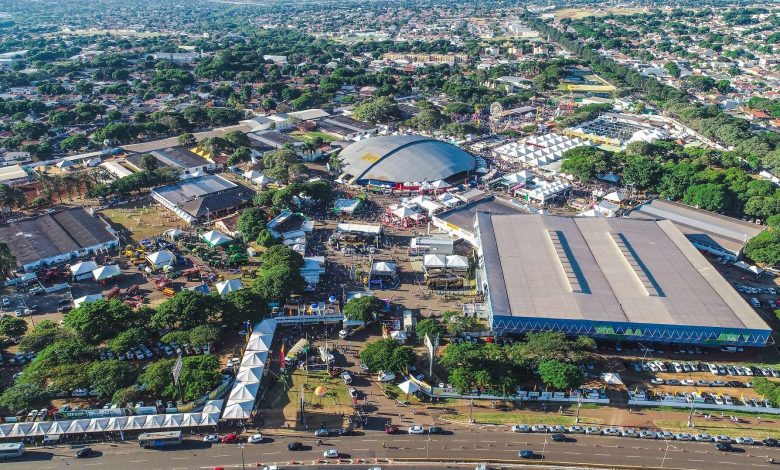 Fotos de Começa nesta quinta-feira, a 47ª exposição feira agropecuária, industrial e comercial de Maringá