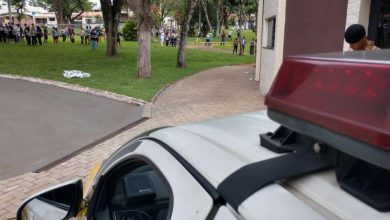 Fotos de Homem é executado a tiros em frente a uma igreja em Maringá