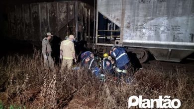 Fotos de Homem morre após ser atropelado por trem em Sarandi