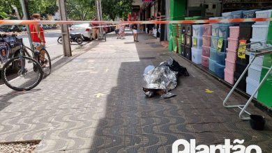 Fotos de Homem morre no centro de Maringá após ter um mal súbito