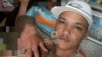 Fotos de Homens invadem casa e matam jovem a tiros na frente da namorada em Sarandi