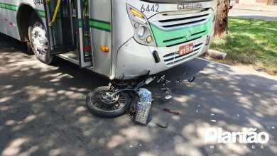 Fotos de Idoso de 78 anos fica embaixo de ônibus após acidente em Maringá